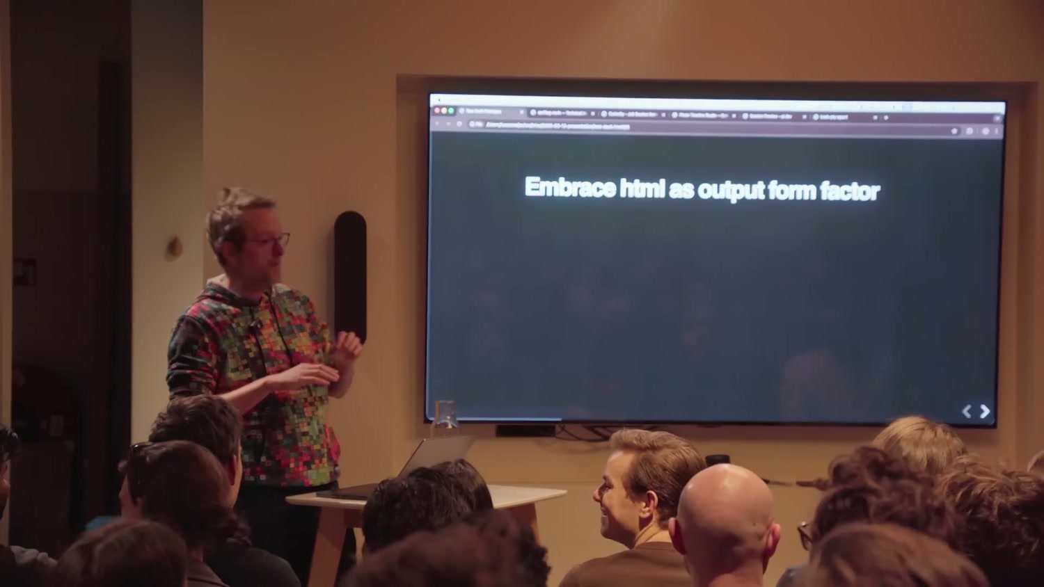 Lucas Meijer: review on a rich surface, not in a terminal